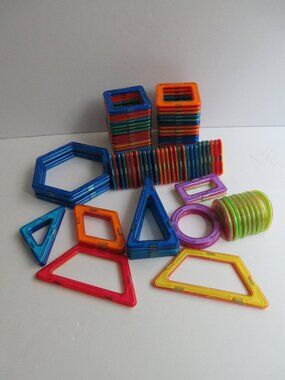 Magformer Magnetic Building Tiles Multicolor Pieces & Shapes Lot of 82 Pieces